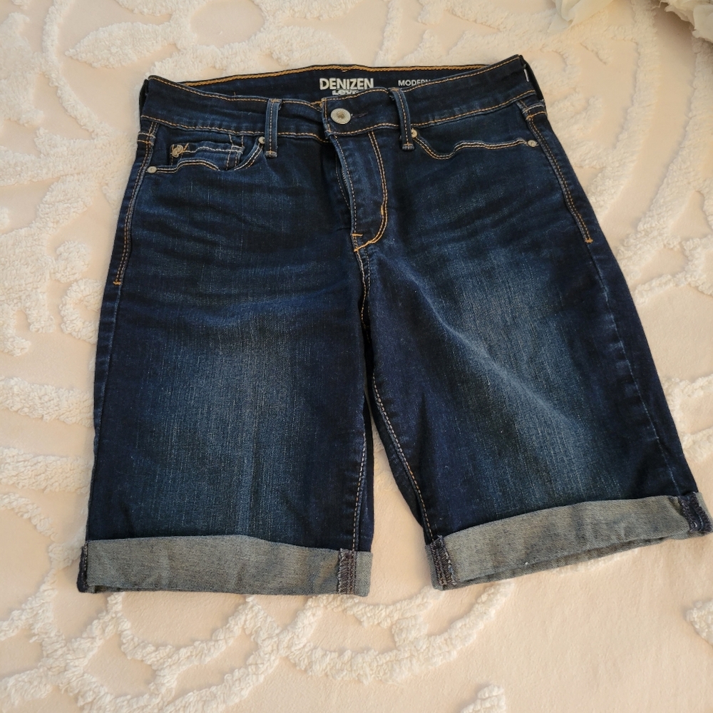 Blue Jean Shorts Denizen Levi's Women's Size 2-w26